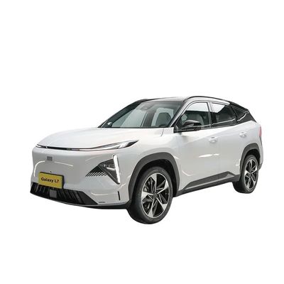 Ein guter Preis. 2023 Neuanfang GEELY GALAXY L7 5 Sitzplätze 55KM 115KM 1.5T Autos Benzin Benzin Plug-in Hybrid SUV Auto Online
