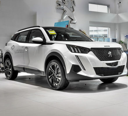 Ein guter Preis. 230THP Der eine kleine SUV 5 Türen 5 Sitz Benzin Benzin Länge x Breite x Höhe mm 4312x1785x1545 Dongfeng Peugeot 2023 Online