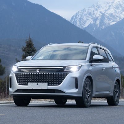 Ein guter Preis. 5/7 Sitze Vorder-/Hinterradstand Elektrofahrzeug Plug-In Hybrid mit 1585/1580mm Radstand Dongfeng Limousine Online