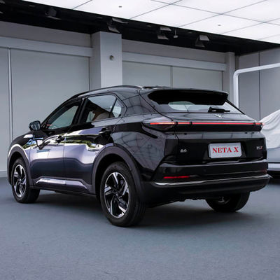 Ein guter Preis. 2023 NETA X 500 Lite EV 501km Reichweite 0,5s Ladezeit 225/60 R18 Reifen Lite Mobilität Scooter SUV Carro Electrico Chinesische Autos Online