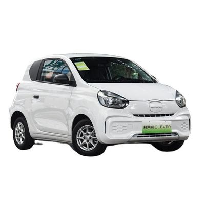 Ein guter Preis. 2023 Erwachsene Step Car Mini Limousine 4 Sitze ROEWE CLEVER 311km NEDC Elektrische Autos für Jugendliche Batteriekapazität 29 Kwh Online