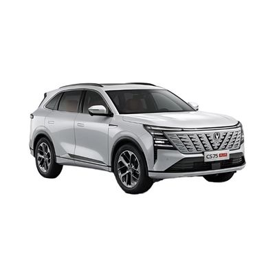 Ein guter Preis. Elektro-Hinterfenster und Kraftstoffbehälter 50-80L Changan CS75 PLUS 1.5T SUV mit 5-Sitzer 5-Tür Panorama-Sonnendach Online