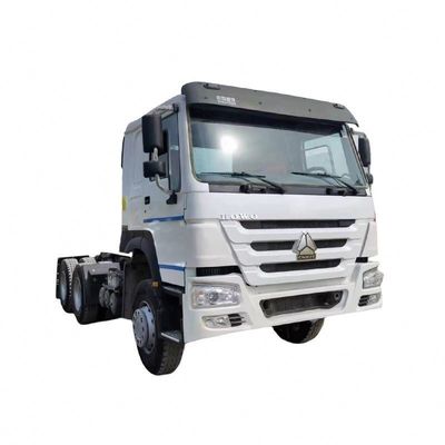 Ein guter Preis. Schnelle Luftaufhängung 10 Räder Schwerlastwagen 12 Sitzwagen Traktor mit Rückkamera Keine und Steuerung links von Sinotruck Online