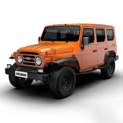 Ein guter Preis. BAIC BJ 212 Kleinwagen 2.4T Maximum 211 PS L 4 Gaswagen mit 6 Getriebe Maximalgeschwindigkeit 150KM/h Benzinwagen 4WD Manualwagen Online