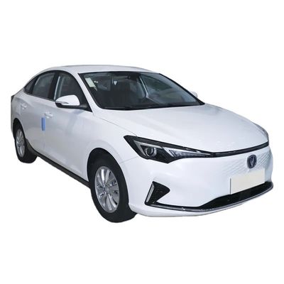 Ein guter Preis. Energiefahrzeug Changan EADO EV460 2023 mit 401 km reiner elektrischer Reichweite 145 km/h Hochgeschwindigkeits-Ternary Lithium-Ionen-Batterie Online