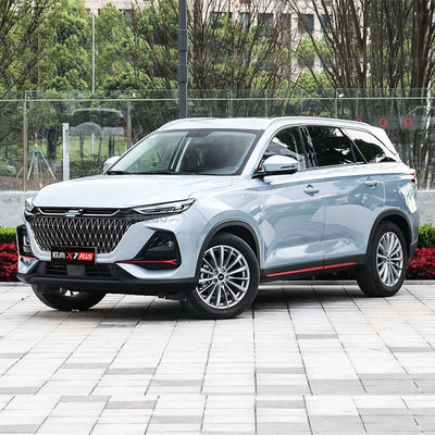 Ein guter Preis. Erleben Sie den Nervenkitzel des Changan Oshan Z6 Uni T X7 A Speed Electric Car mit 5-Türer 5-Sitzer-Karosserie-Struktur Online