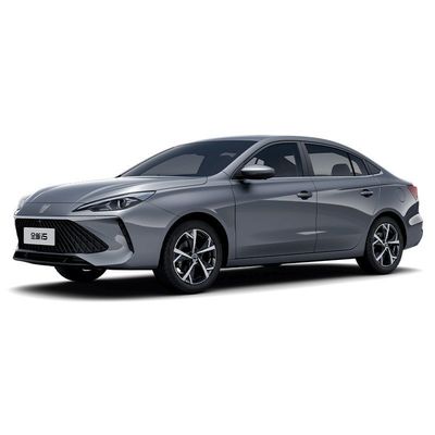 Ein guter Preis. 2024 ROEWE i5 Limousine 1.5L CVT Turbomotor Linkslenkung Euro VI Emissionsstandard innerhalb von 2500-3000 mm Radstand Online