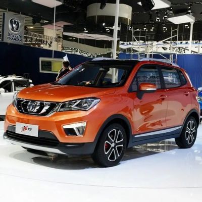 Ein guter Preis. 2023 Changan Cs15 Ev 55kw Motor 450/530km Reichweite Vollversion 0km Gebrauchtwagen mit innerhalb von 4100 * 1740 * 1630mm Online