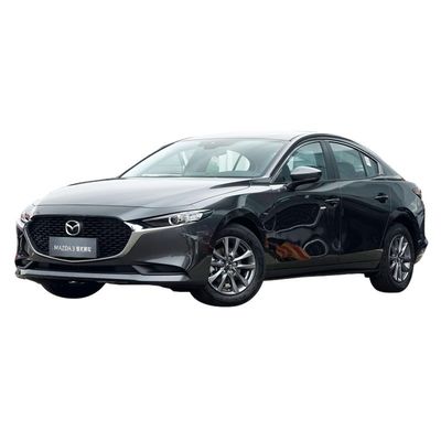 Ein guter Preis. Changan Mazda 3 Kompaktfahrzeug 5 Sitzplätze Handgetriebe Kraftstofffahrzeug Schwarze LED-Leuchten Elektrofaser Multifunktion Online