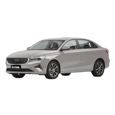 Ein guter Preis. Elektrische Anpassung des Fahrersitzes Geely Emgrand 2022 1.5L 1.8L Manuell Luxus 0km Gebrauchtwagen für Erwachsene mit hoher Geschwindigkeit Online