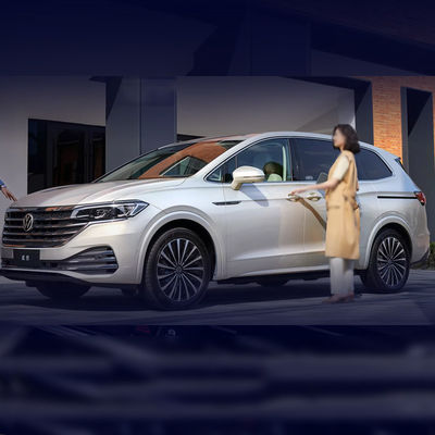 Ein guter Preis. Auto Viloran MPV 330TSI Benzinfahrzeug 7-Sitzer Erwachsenenfahrzeug mit 2150kg und maximaler Leistung 150-200PS Online